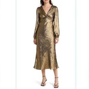 Lost+ Wander Elegant Gold Long Sleeve Dress